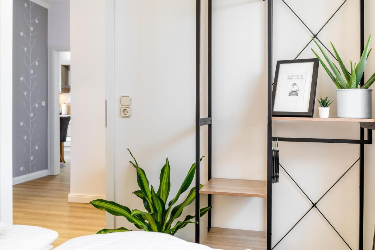 Vivid - Ideal Fuer 4 - Strandnaehe Mit 2 Terrassen - 2 Sz & Wz Varel Eksteriør billede